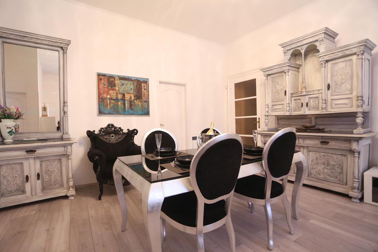 Apartment Papalic Palace Split Bagian luar foto